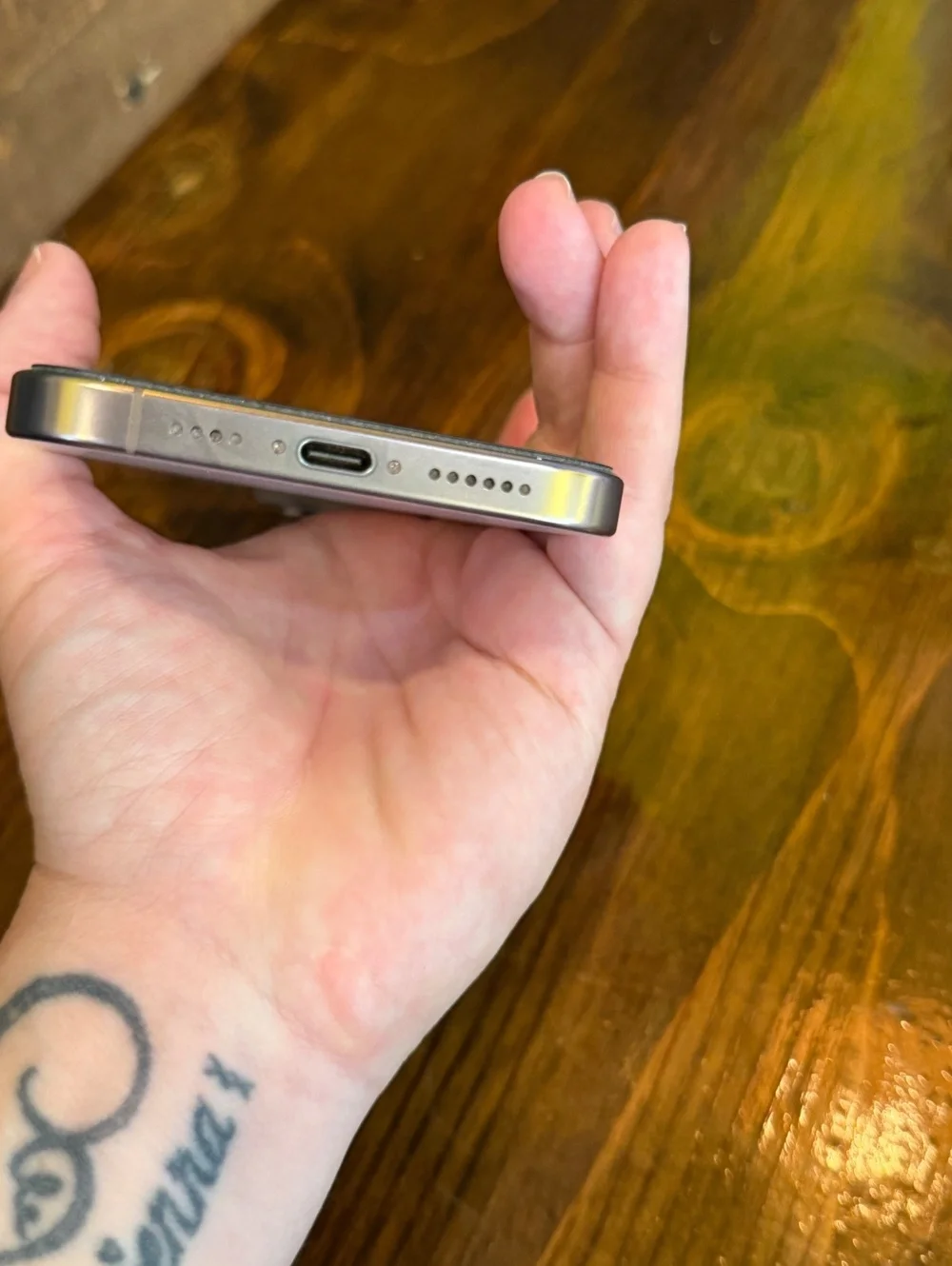 Apple iPhone 16 Pro Max 256GB Natural Titanium Unlocked 88% Battery